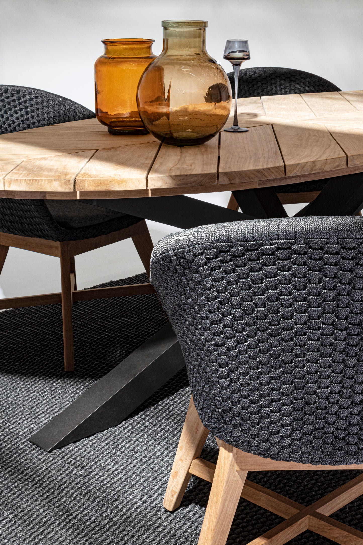 Bizzotto Palmdale Carbon Oval Garden Table 240 x 110 cm