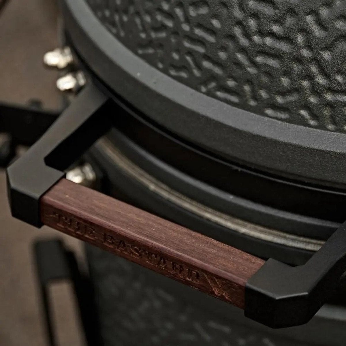 Der Bastard Kamado VX Medium Complete