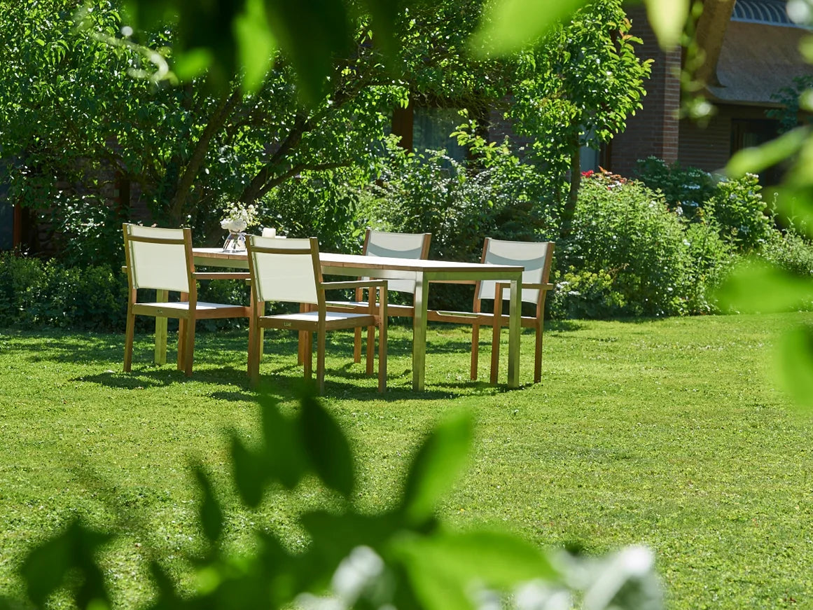 Traditional Teak stapelbarer Gartenstuhl „Kate“ Schwarz