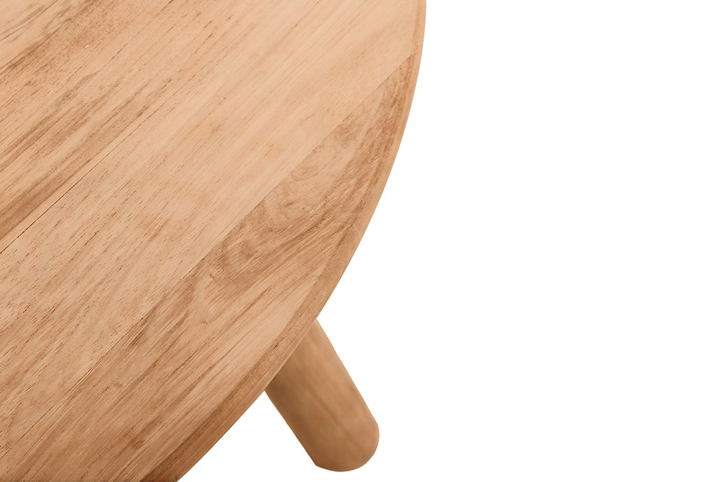 Traditioneller Couchtisch Marcella aus Teakholz Ø63 cm