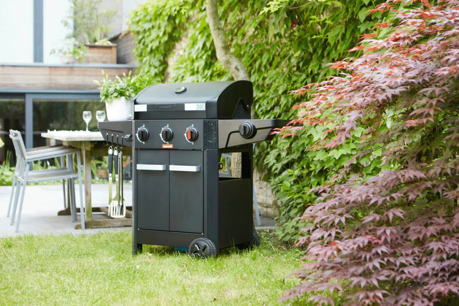 Barbecook Luca 312 GasBBQ Met Kast en Zijbrander Zwart