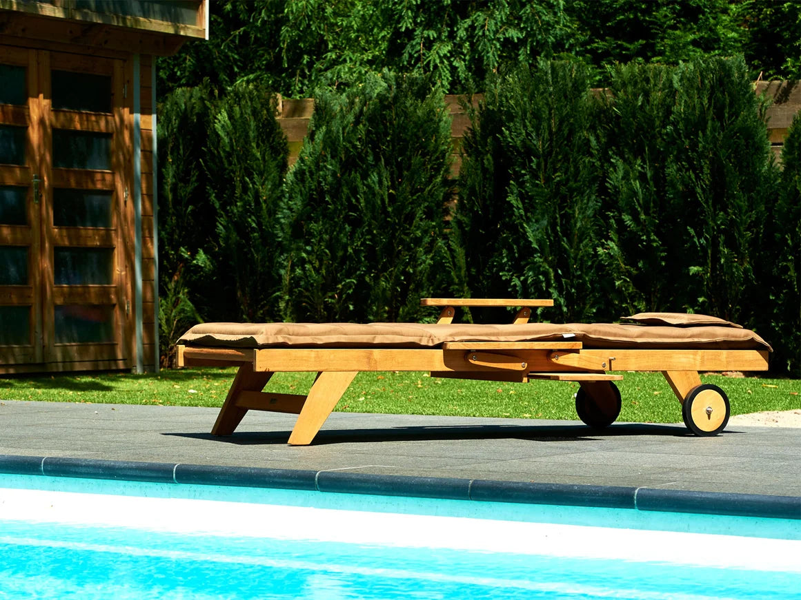 Traditional Teak Leah Teak Lounger