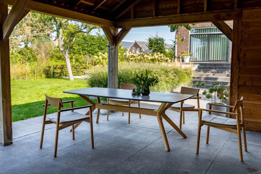 Traditioneller Gartentisch Carmen aus Teakholz und Keramik, 220 x 102 cm